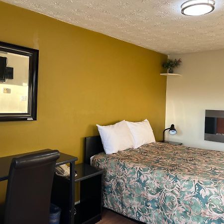 Old Mill Motel Blind River Экстерьер фото