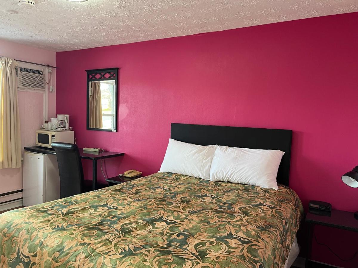 Old Mill Motel Blind River Экстерьер фото