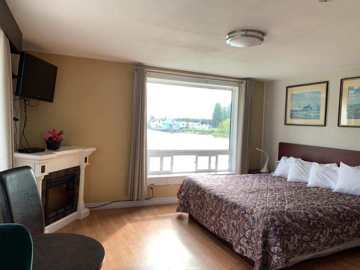 Old Mill Motel Blind River Экстерьер фото