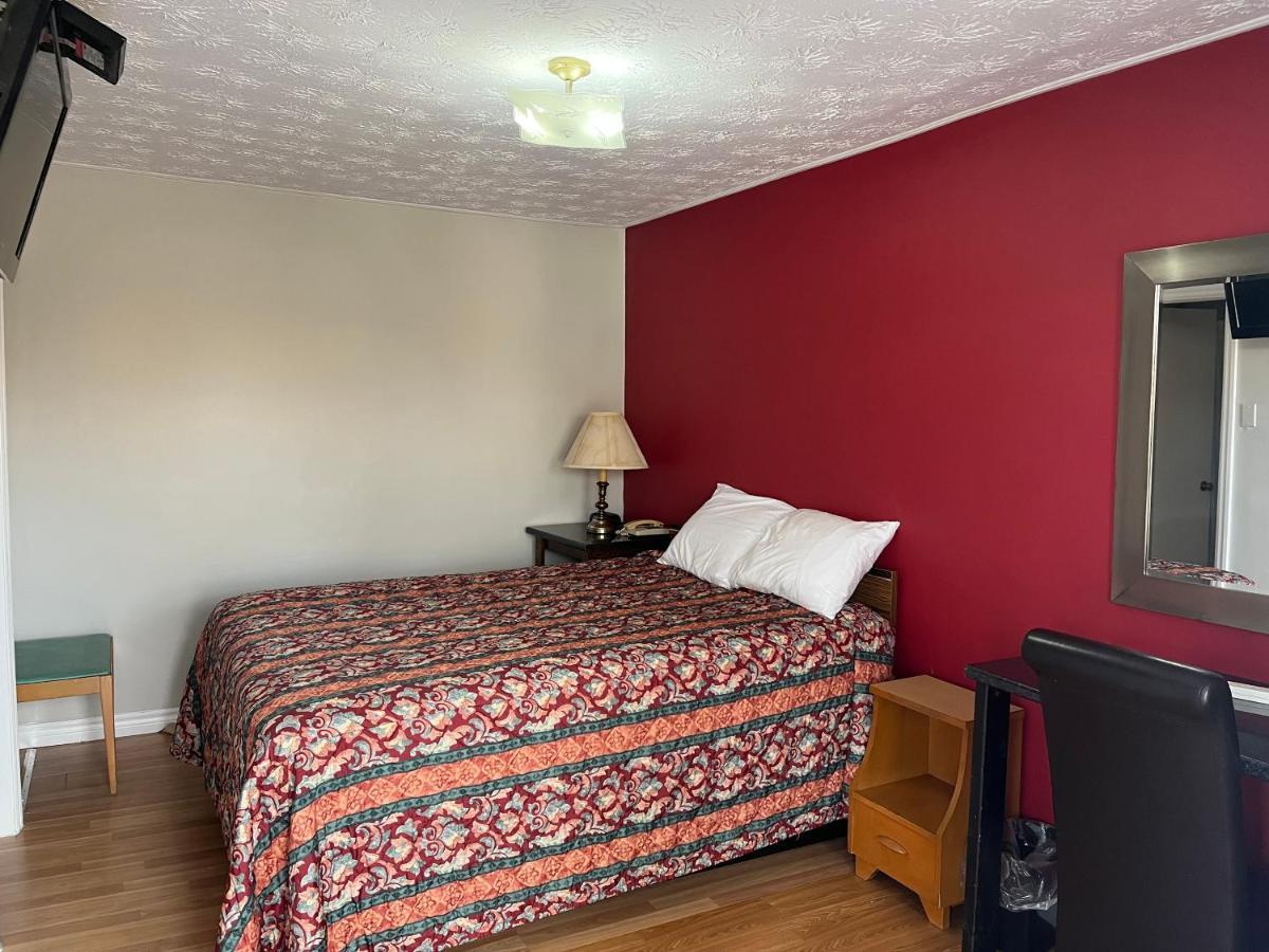 Old Mill Motel Blind River Экстерьер фото